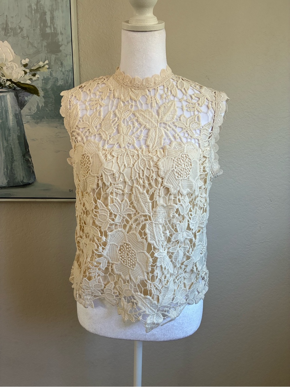 Nanette Lepore Lace Crochet Sleeveless Top in Cream Size Small - Picture 3 of 7